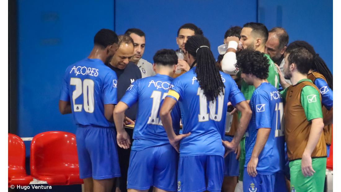 Livramento goleado em Portimão