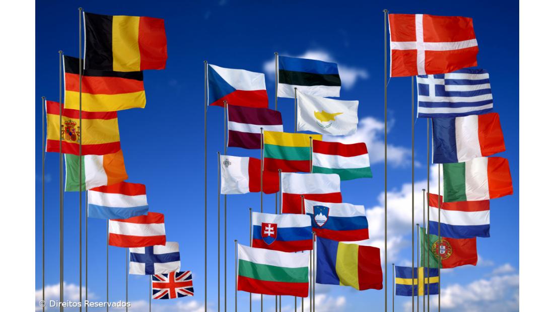 Bruxelas alerta que Portugal está em "risco de incumprimento" do défice