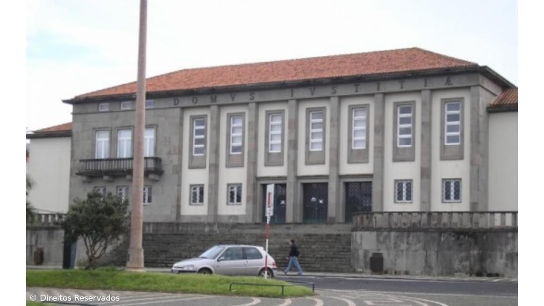 Sexo violento deixou jovem de 16 anos em risco de vida. Tribunal não viu violação