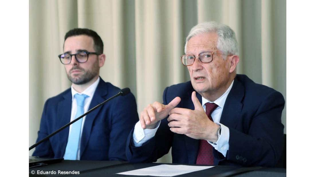 Augusto Mateus adia para terça-feira reunião entre consórcio e SATA 