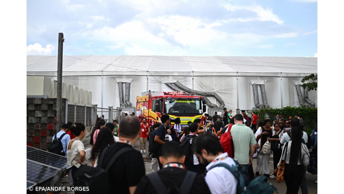 Incêndio deflagra junto ao pavilhão de África