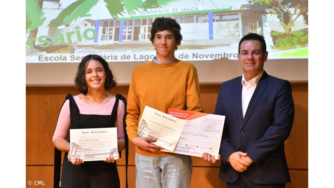 Alunos da Escola Secundária da Lagoa distinguidos no 24º aniversário