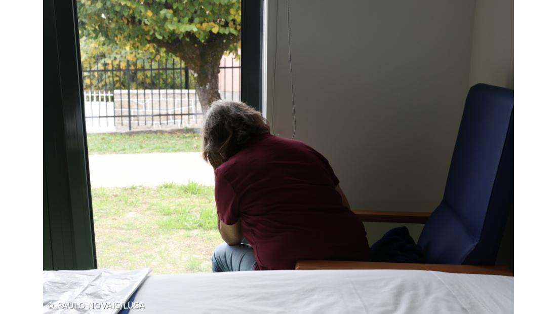 Idosos vítimas de crime aumentam, sobretudo mulheres após anos de violência doméstica