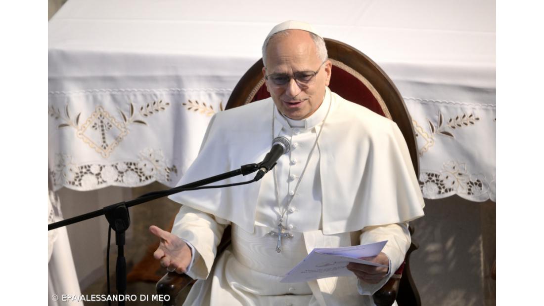 Papa lamenta na Turquia que Jesus seja considerado uma mera "figura histórica"