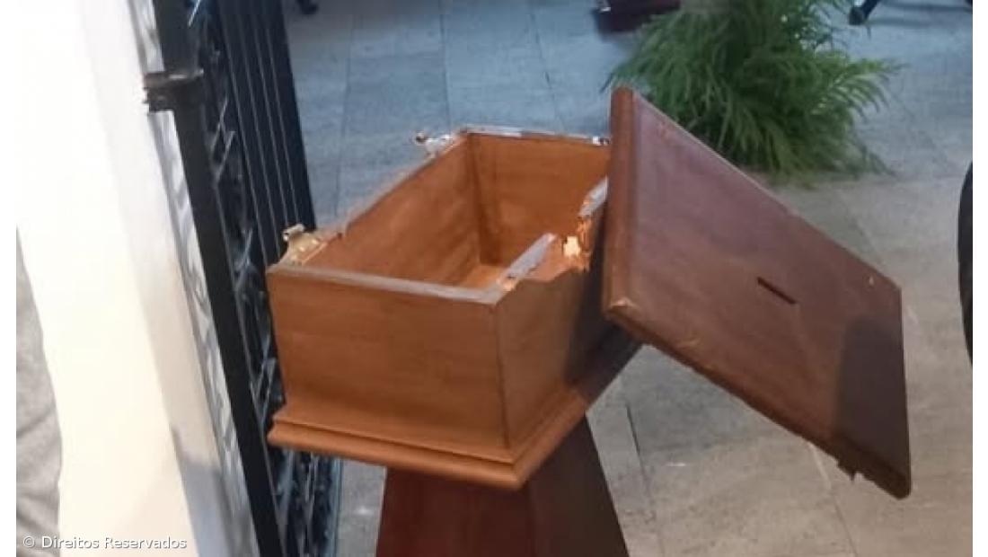 Dinheiro de uma caixa de ofertas foi roubado da Igreja de Nossa Senhora da Conceição nos Mosteiros 