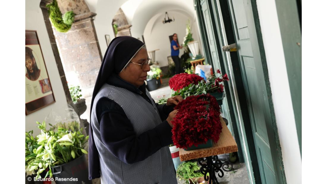 A corrida das flores e dos voluntários no Senhor Santo Cristo (Com Fotos) – Imagem 2