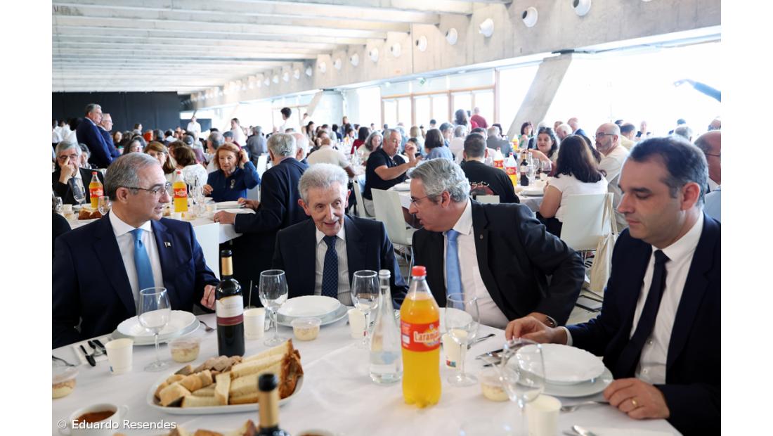 União à mesa com Sopas do Espírito Santo  – Imagem 14