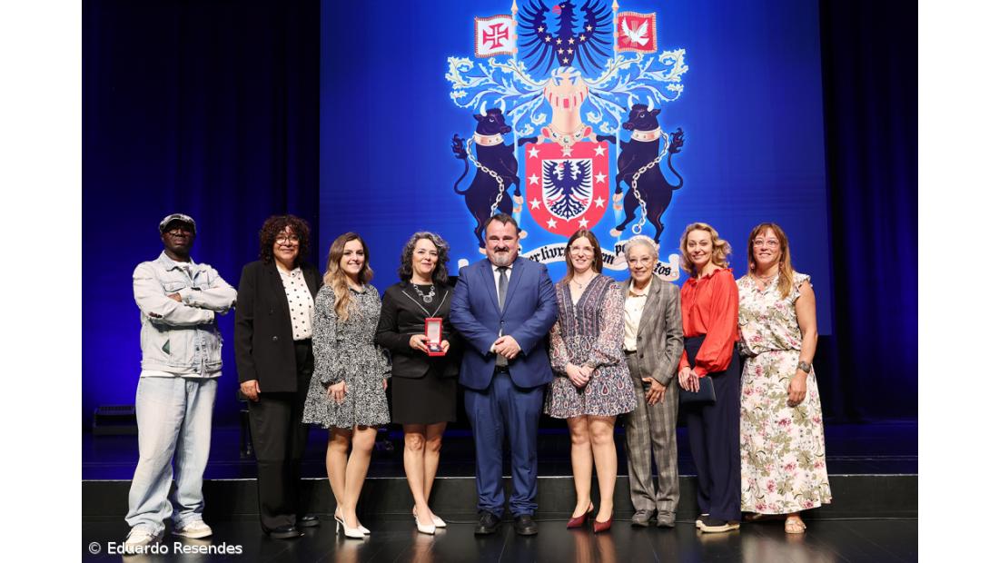 Personalidades e instituições distinguidas com as insígnias honoríficas açorianas – Imagem 29