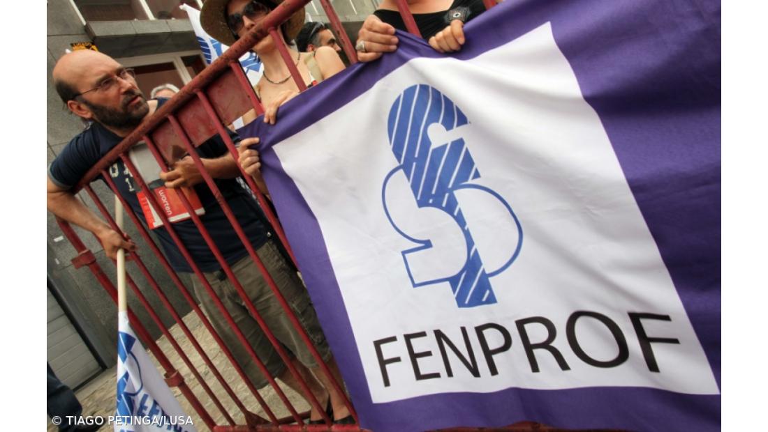 Professores escrevem ao primeiro-ministro a pedir respeito