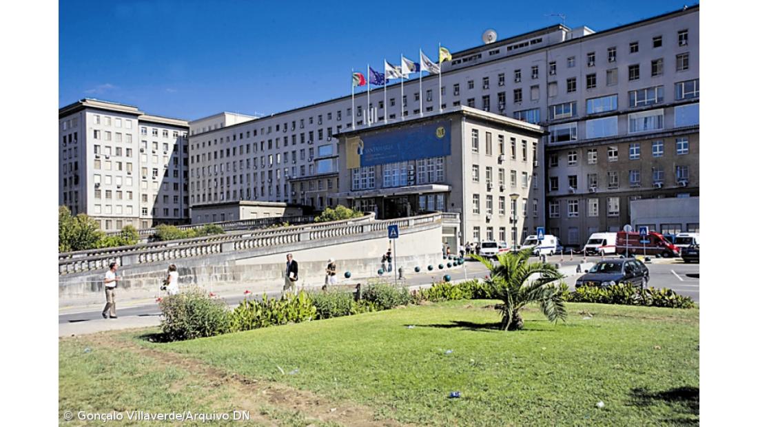 Ator Ruy de Carvalho hospitalizado no Santa Maria