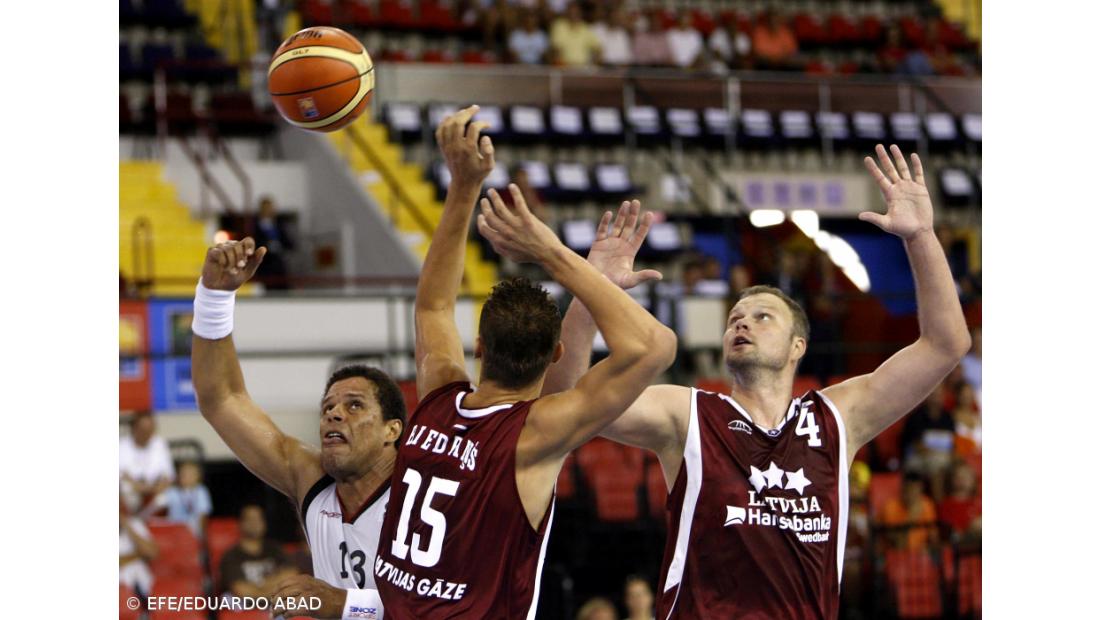Portugal bate Letónia por 77-67