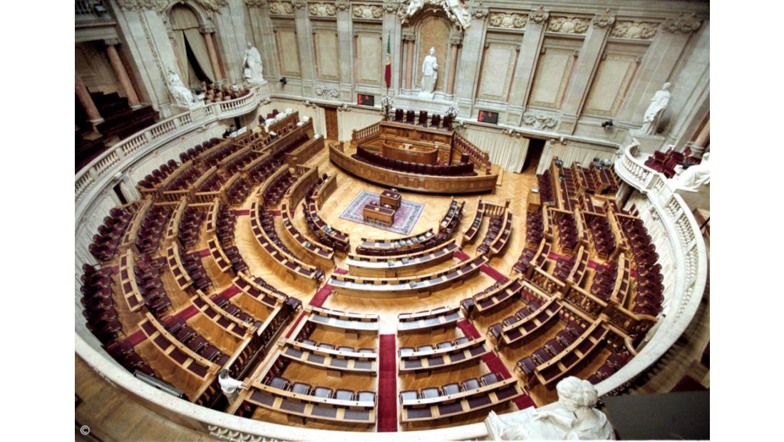 Parlamento aprova audições de entidades ligadas aos Estaleiros de Viana