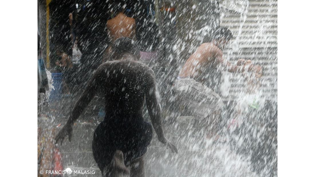 Pelo menos 90 mortos devido à passagem da tempestade Mirinae