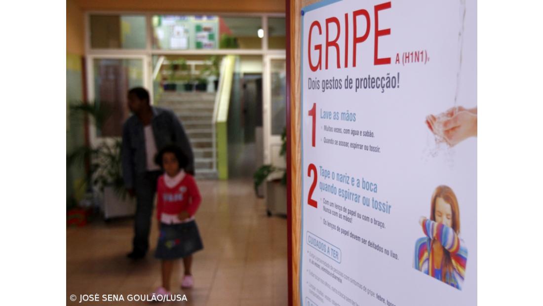 DGS admite encerramento de salas de aula 