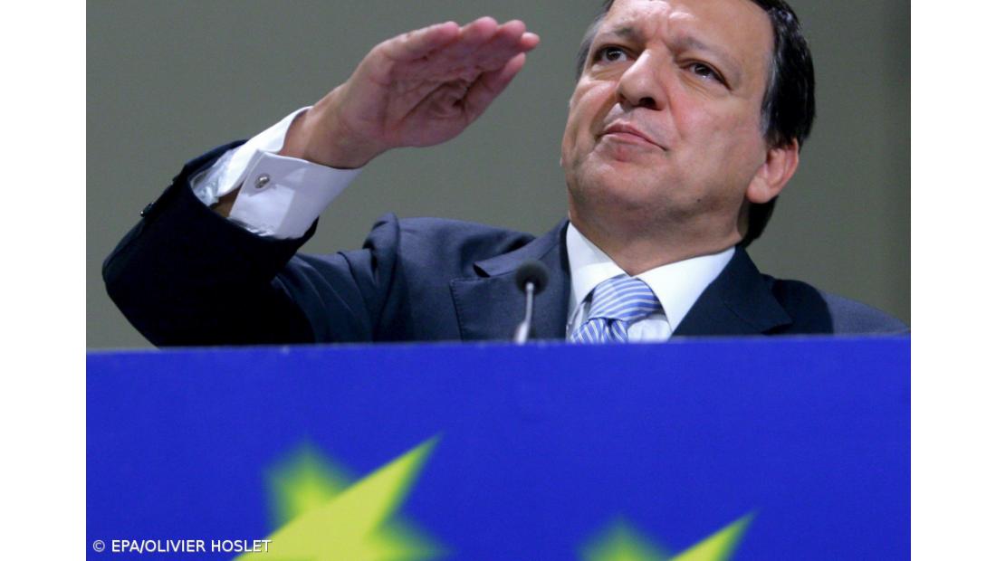  Zapatero apoia renovação de mandato de Durão Barroso