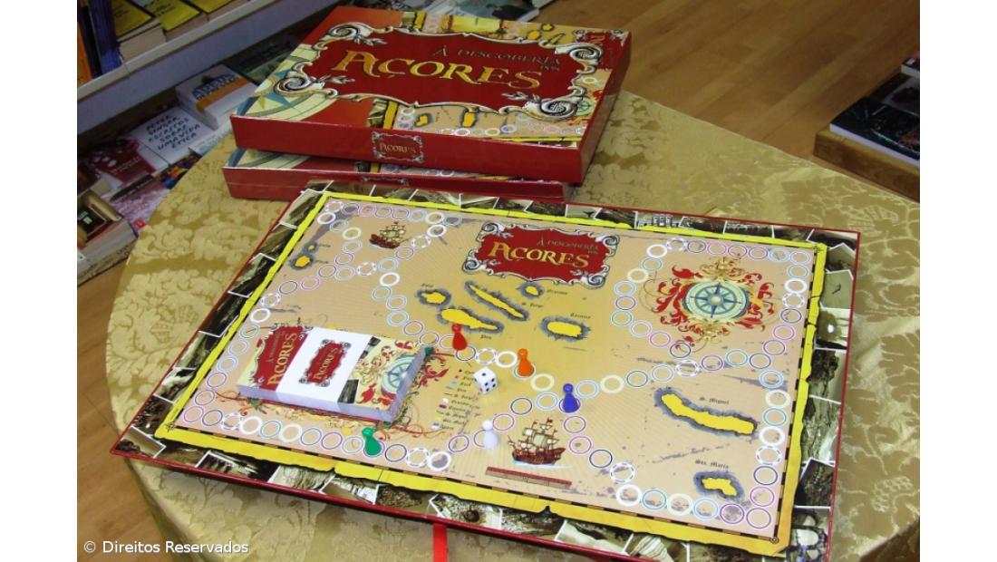 Jogo 'À Descoberta dos Açores' em edição bilingue
