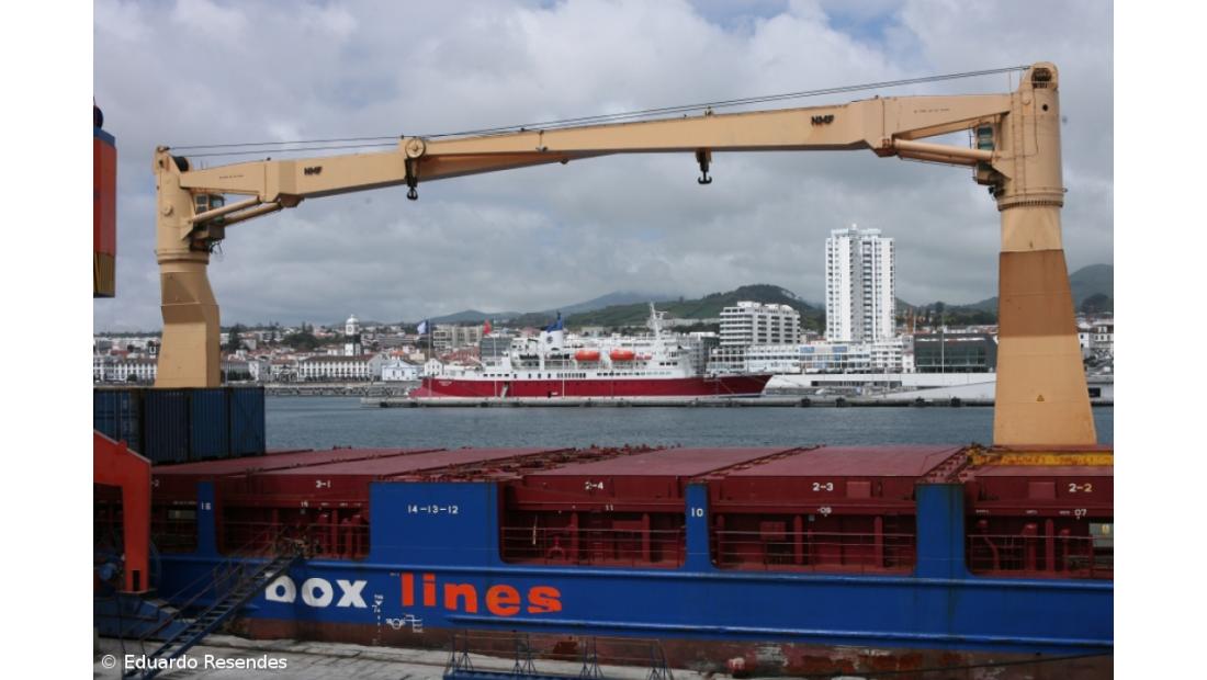 Trabalhadores portuários avançam com pré-aviso de greve