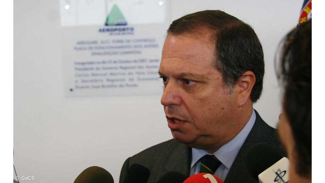 Manifesto apela para que César se recandidate