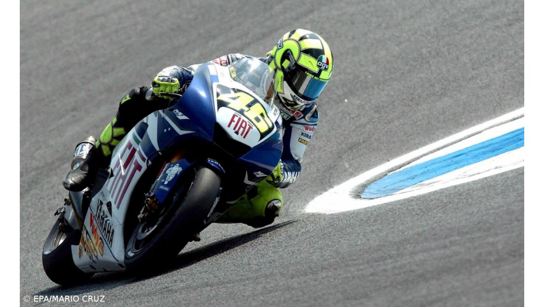 Rossi parte da quarta posição, Lorenzo garante a pole