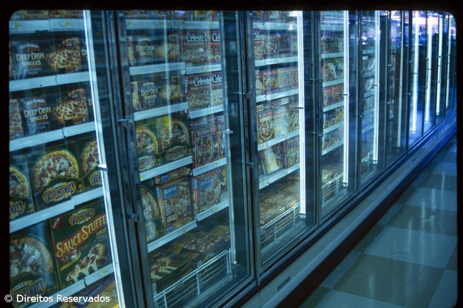 Governo diz que há “retoma de normalidade” na afluência aos supermercados – Imagem 1