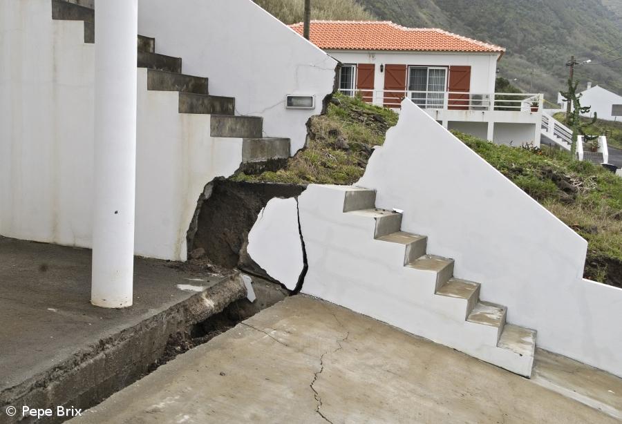 Massa de terra que deslizou em Santa Maria está "estabilizada" – Imagem 1