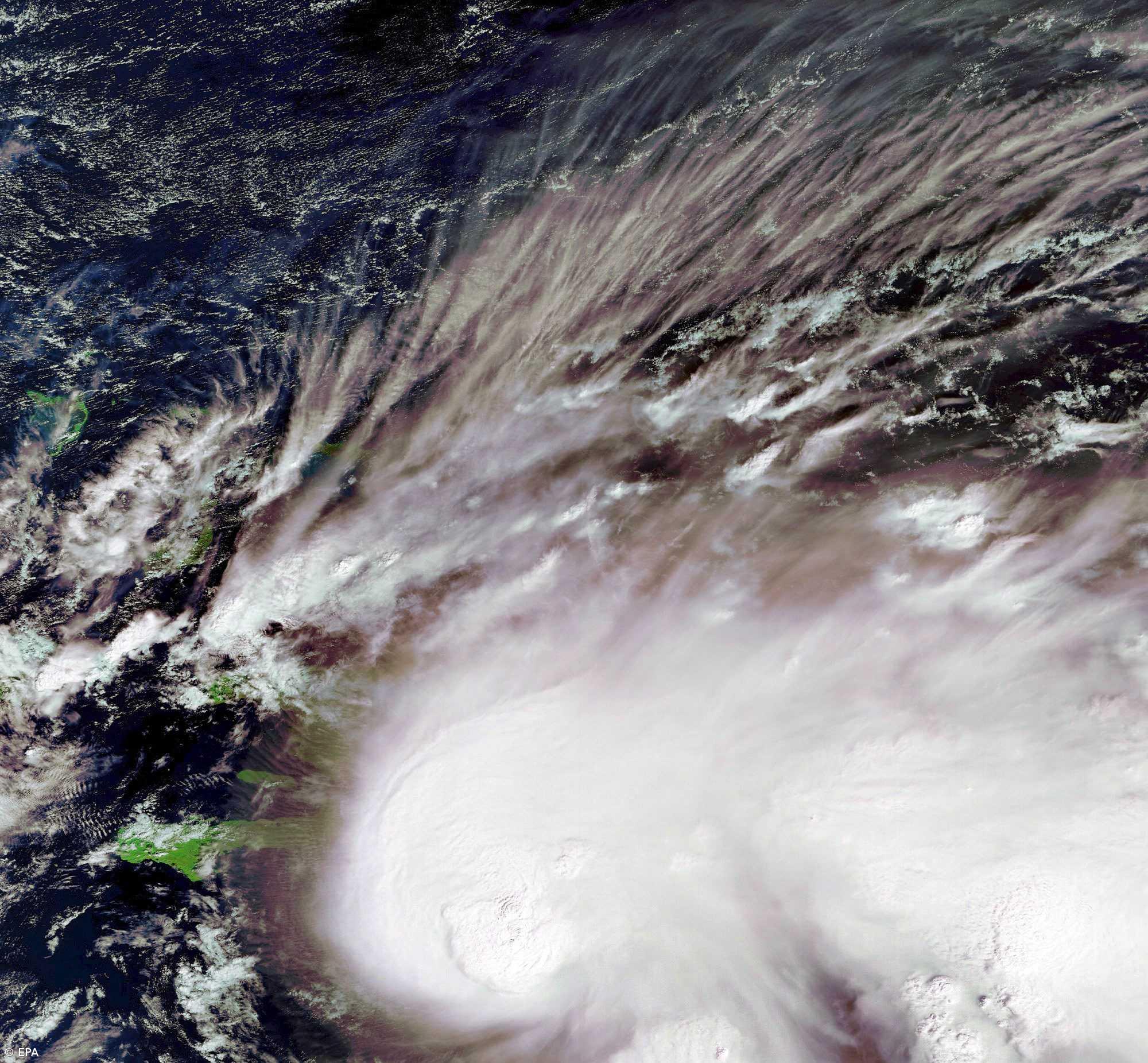 Tempestade tropical Danielle no leste do Atlântico – Imagem 1