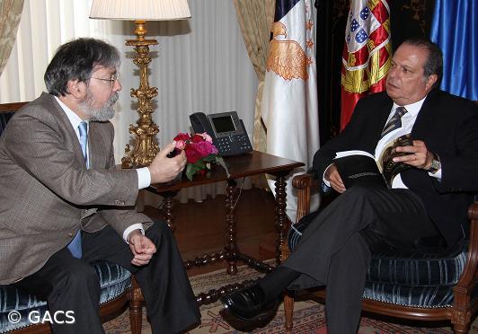 Região quer reactivar Linha Saúde Açores – Imagem 1