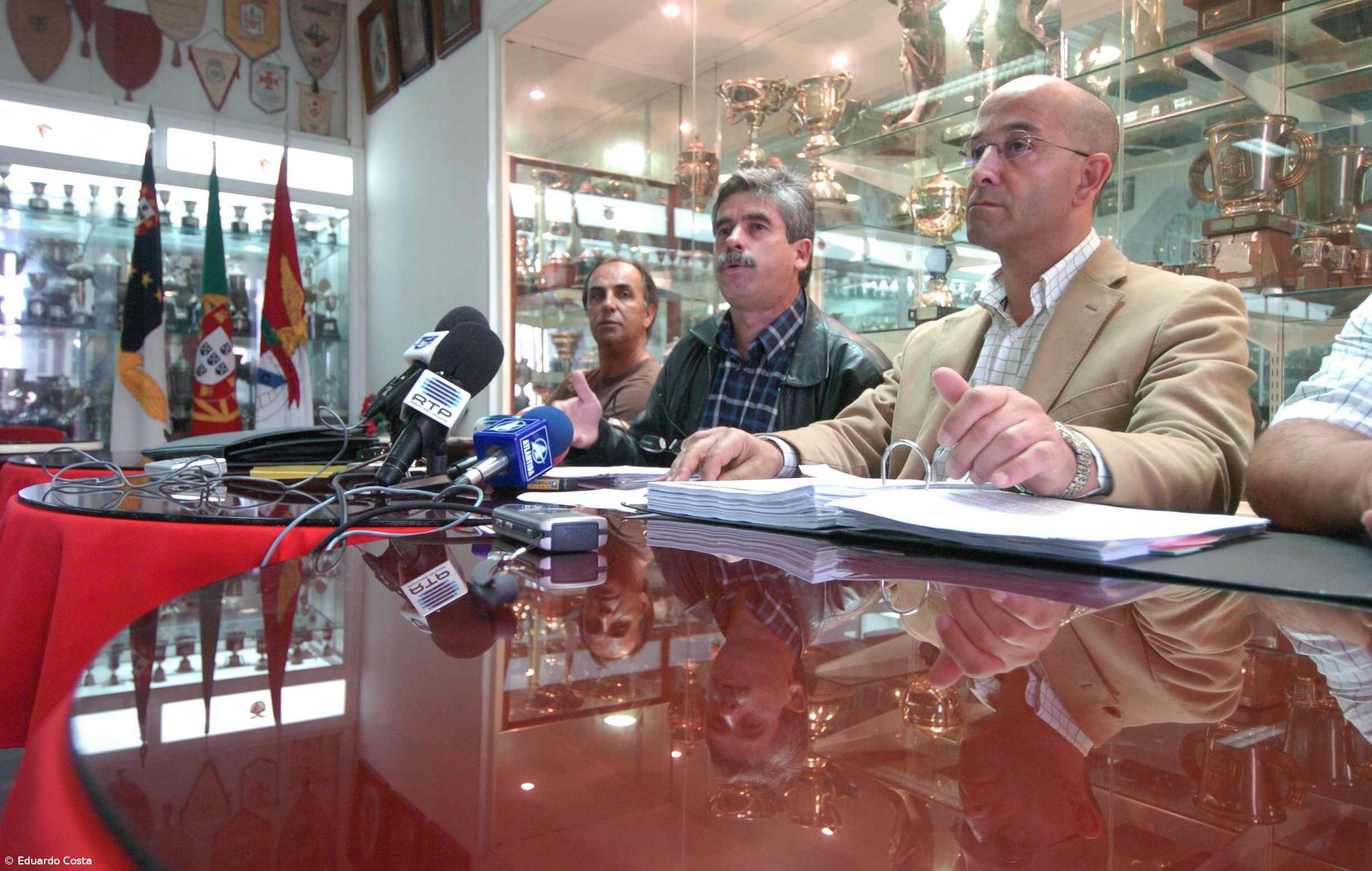 Santa Clara quer que Liga repense a arbitragem – Imagem 1