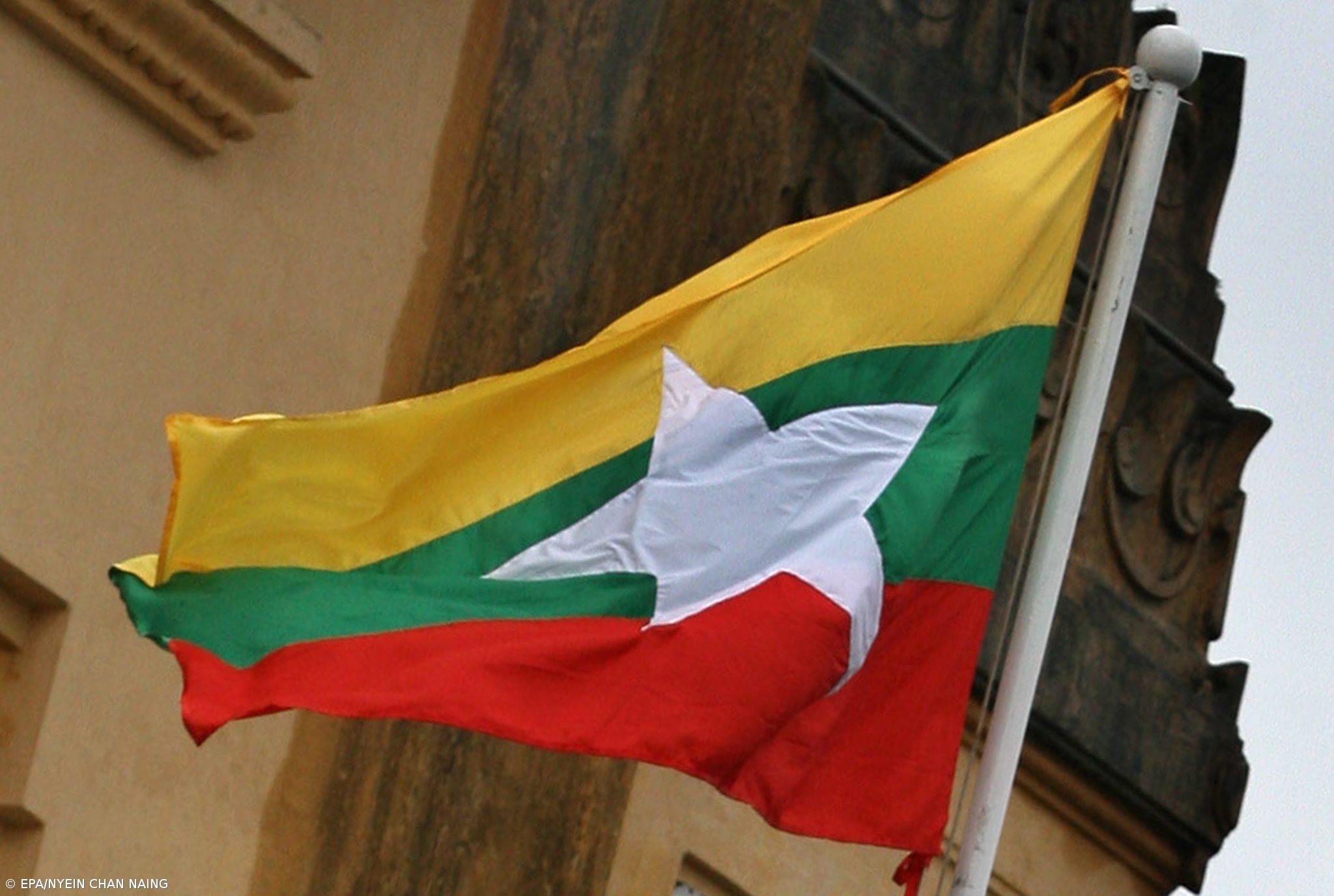 Birmânia revela nova bandeira nacional – Imagem 1