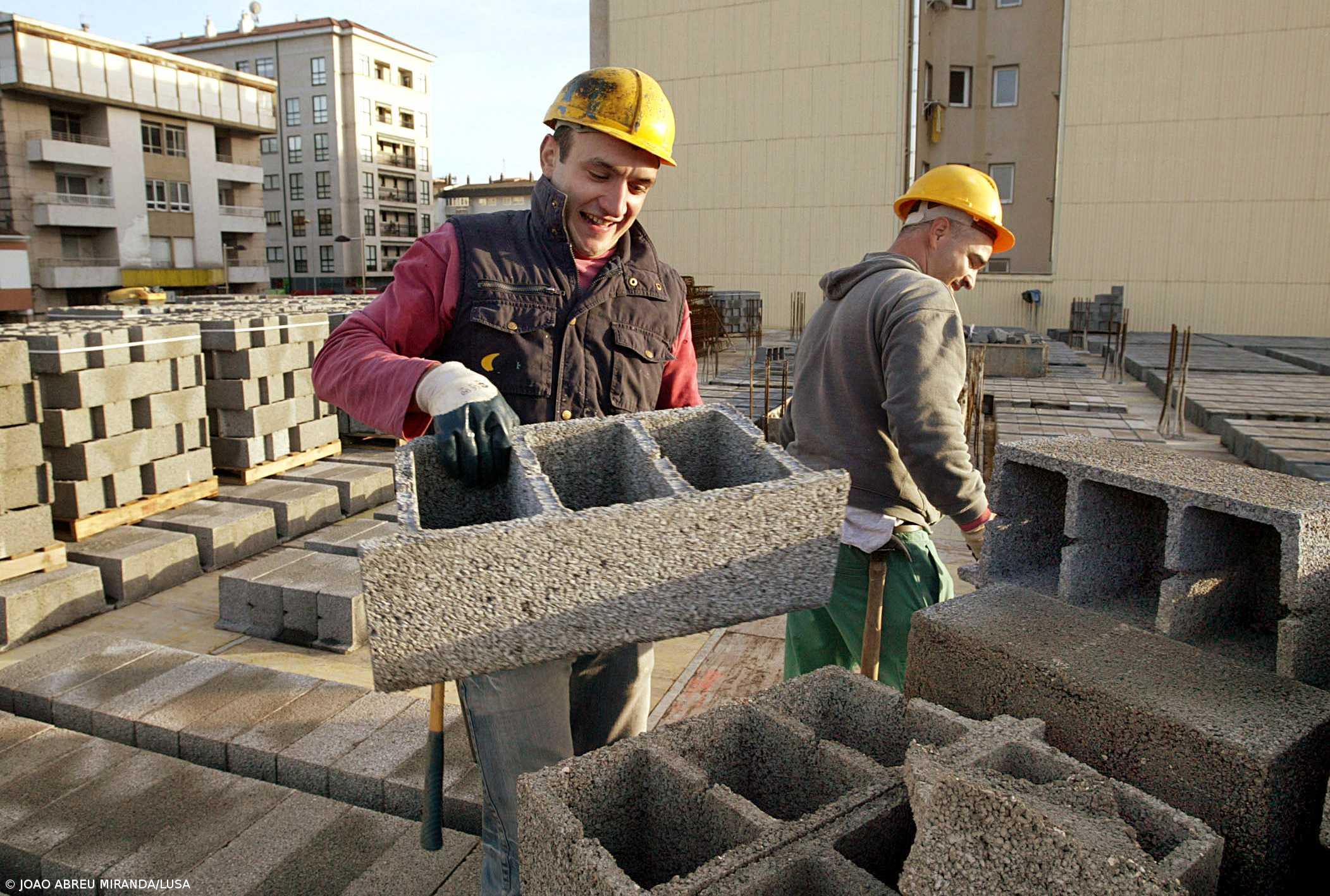 Pinho não garante protecção às construtoras – Imagem 1