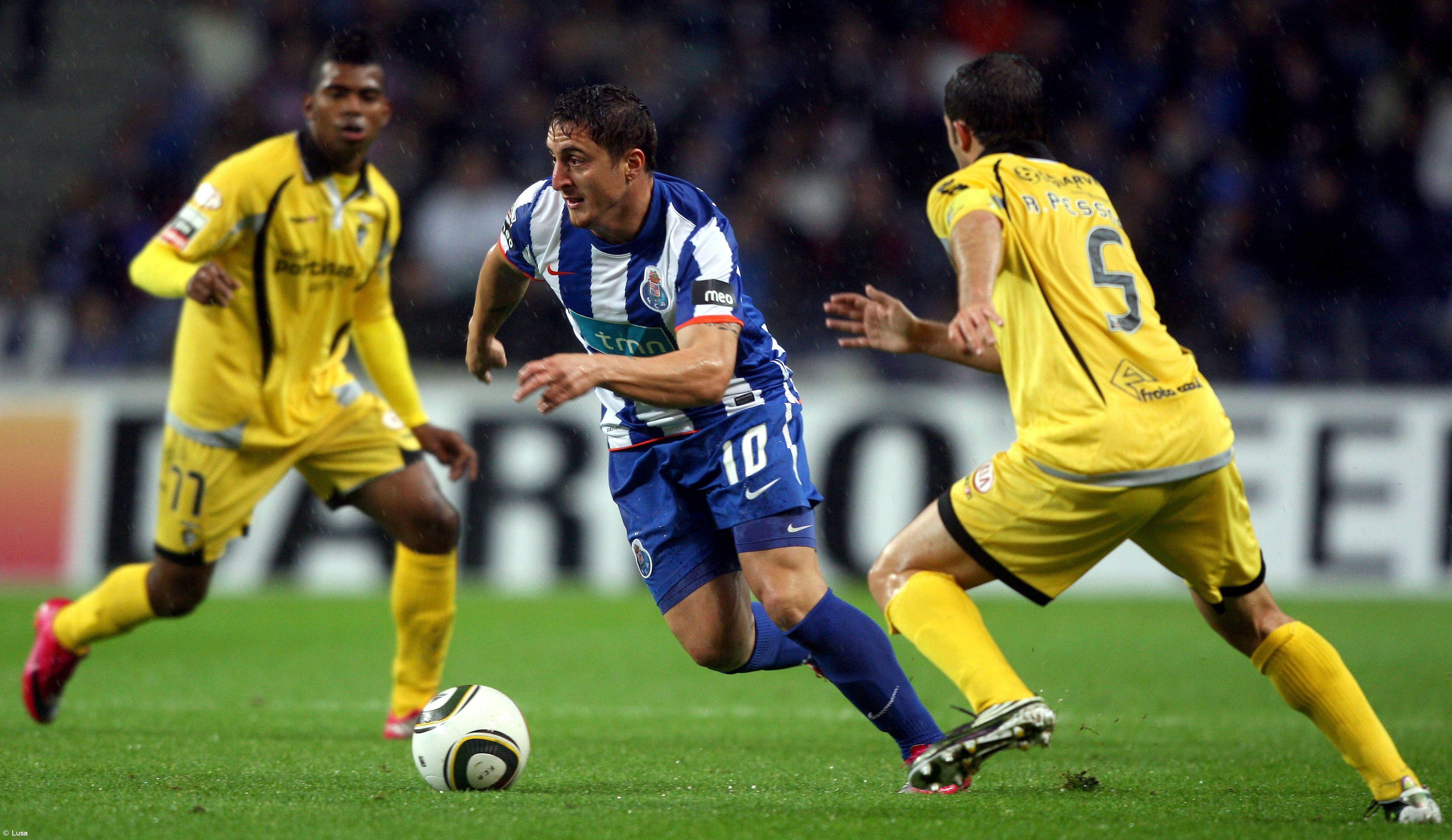 FC Porto vence Portimonense e consolida liderança – Imagem 1