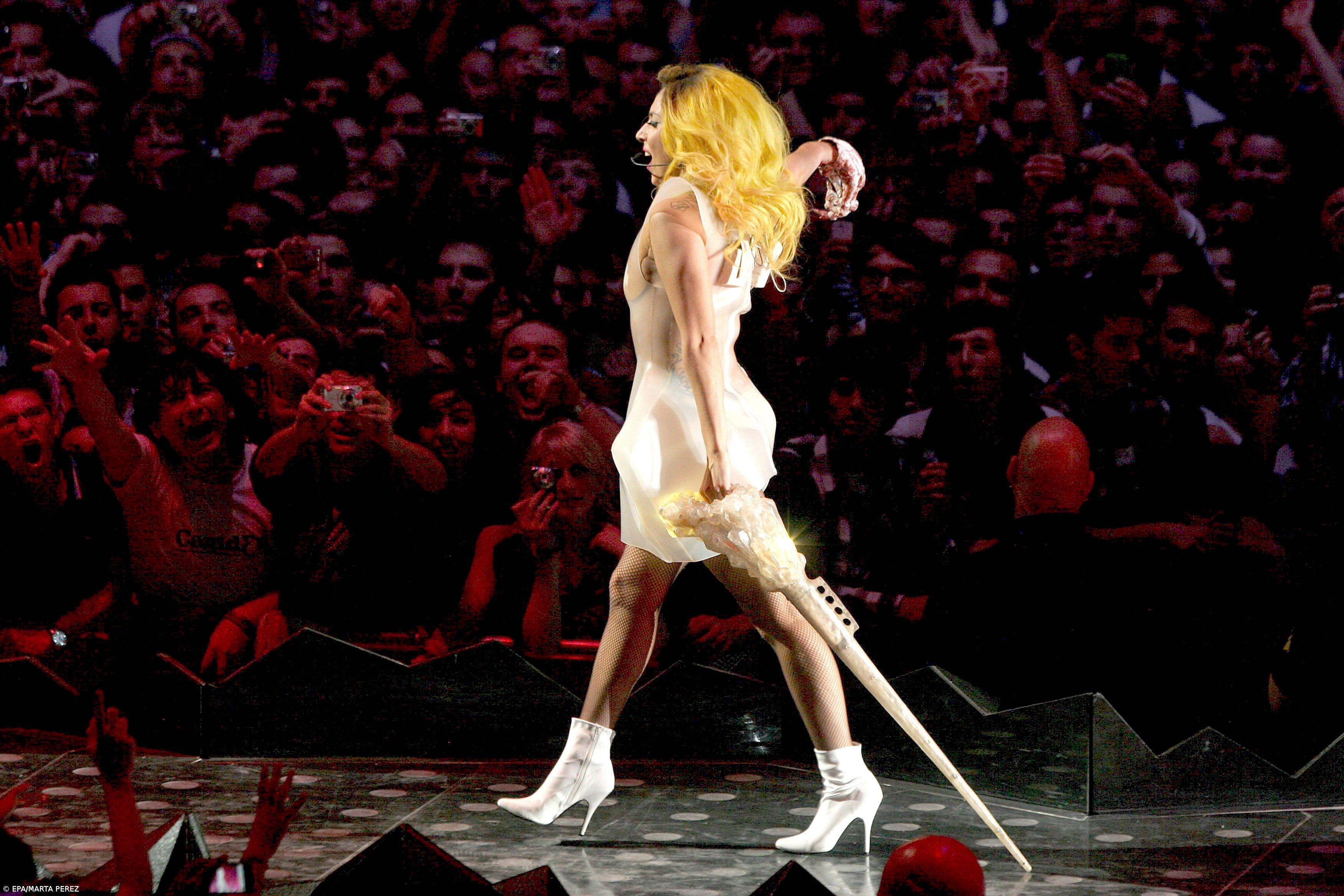 Lady Gaga foi a cantora que mais lucrou este ano – Imagem 1