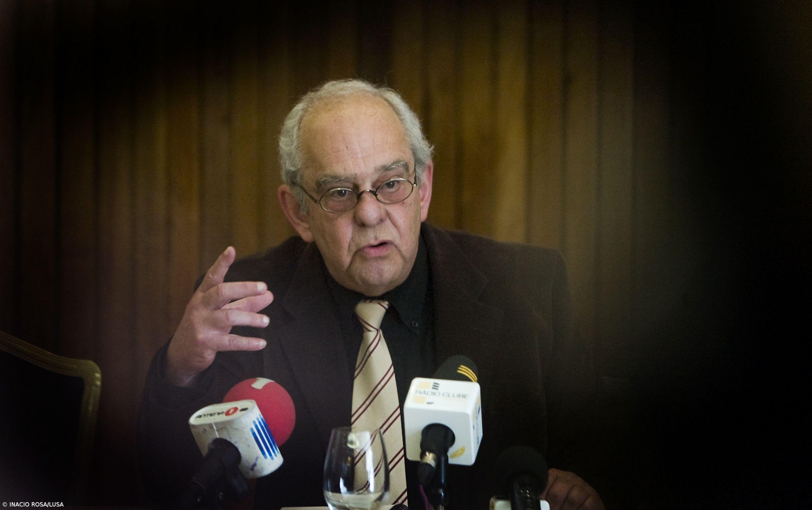 Funeral de Carlos Pinto Coelho realiza-se hoje  – Imagem 1