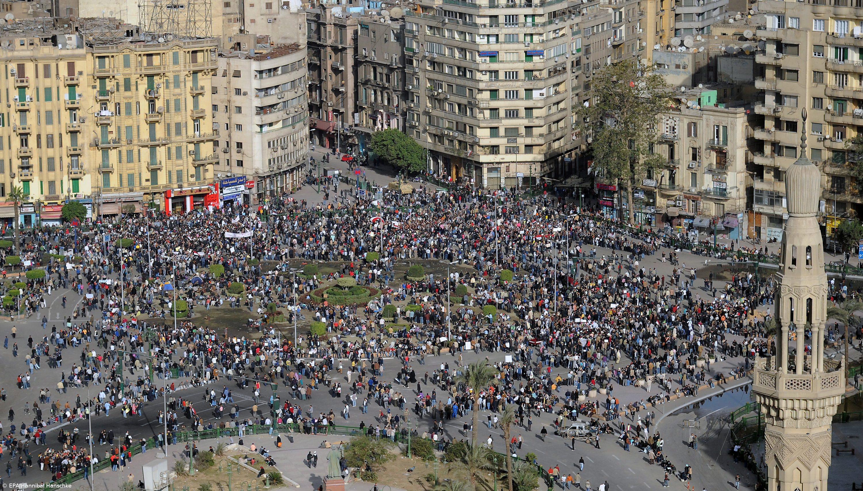 Estudante morre em confrontos entre polícia e islamitas no Cairo – Imagem 1