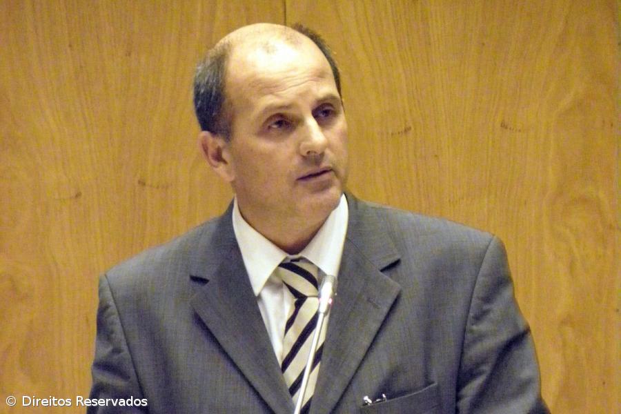 Parlamento contra "voragem" de fecho de serviços pelo Governo da República – Imagem 1