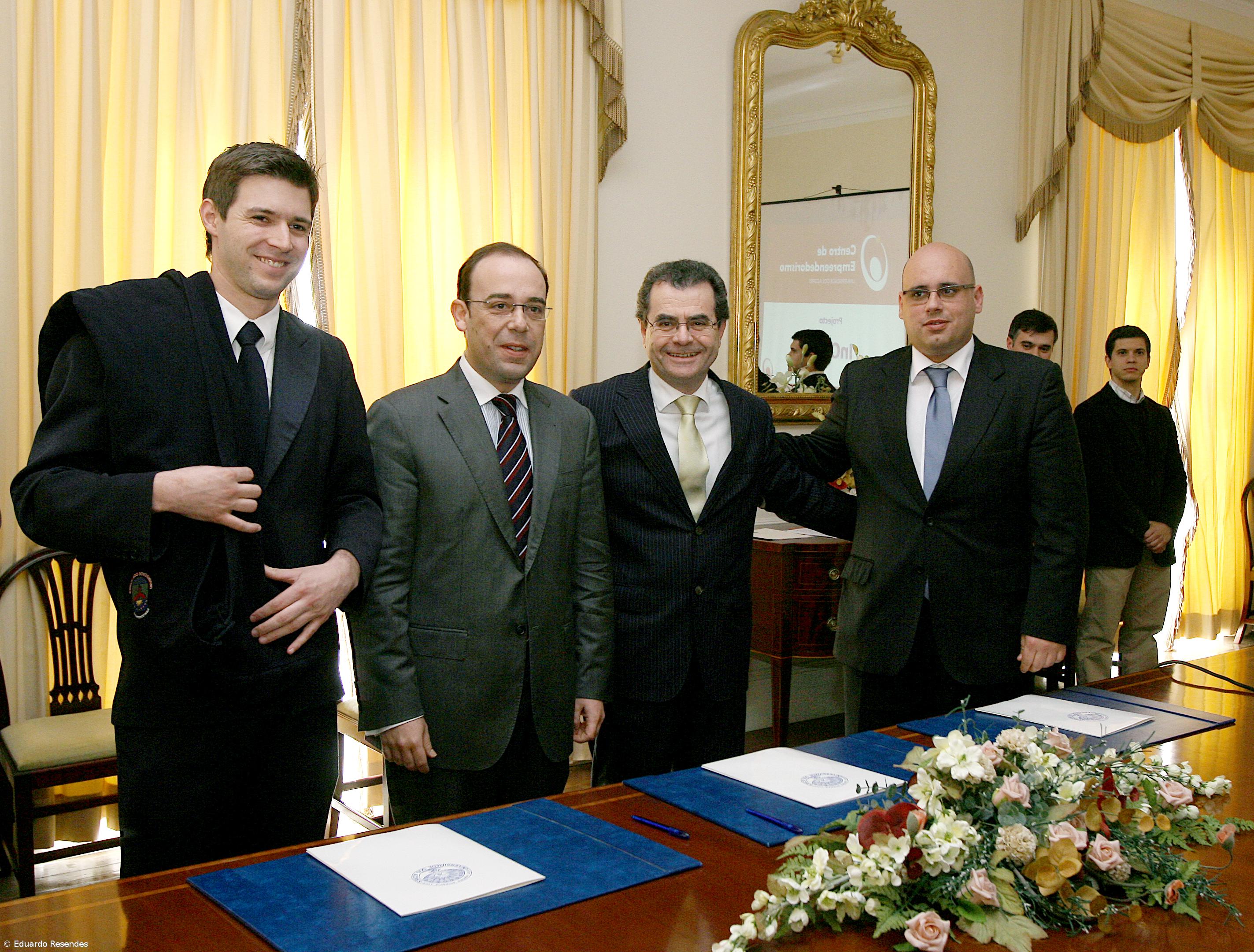 Incubadora de empresas e Júnior Empresa gerida por alunos – Imagem 1