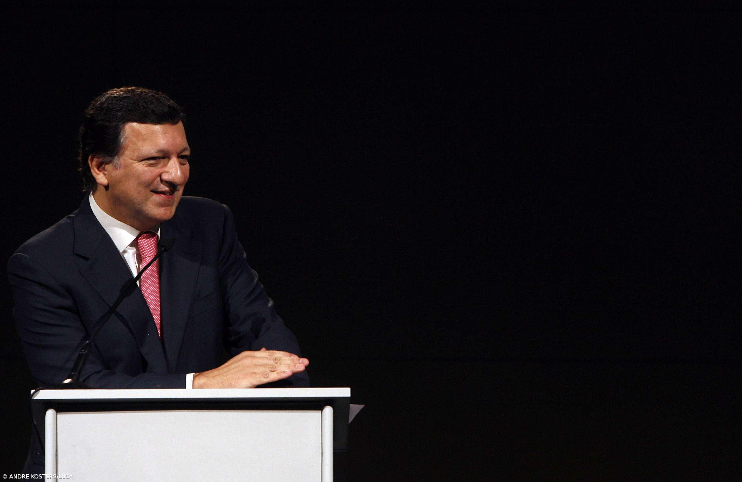 Durão Barroso felicita povo angolano – Imagem 1