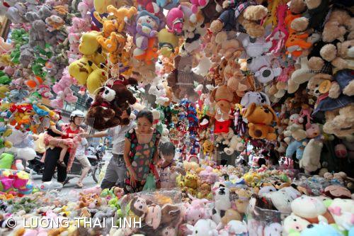 Grandes retalhistas reforçam número de colaboradores no Natal – Imagem 1