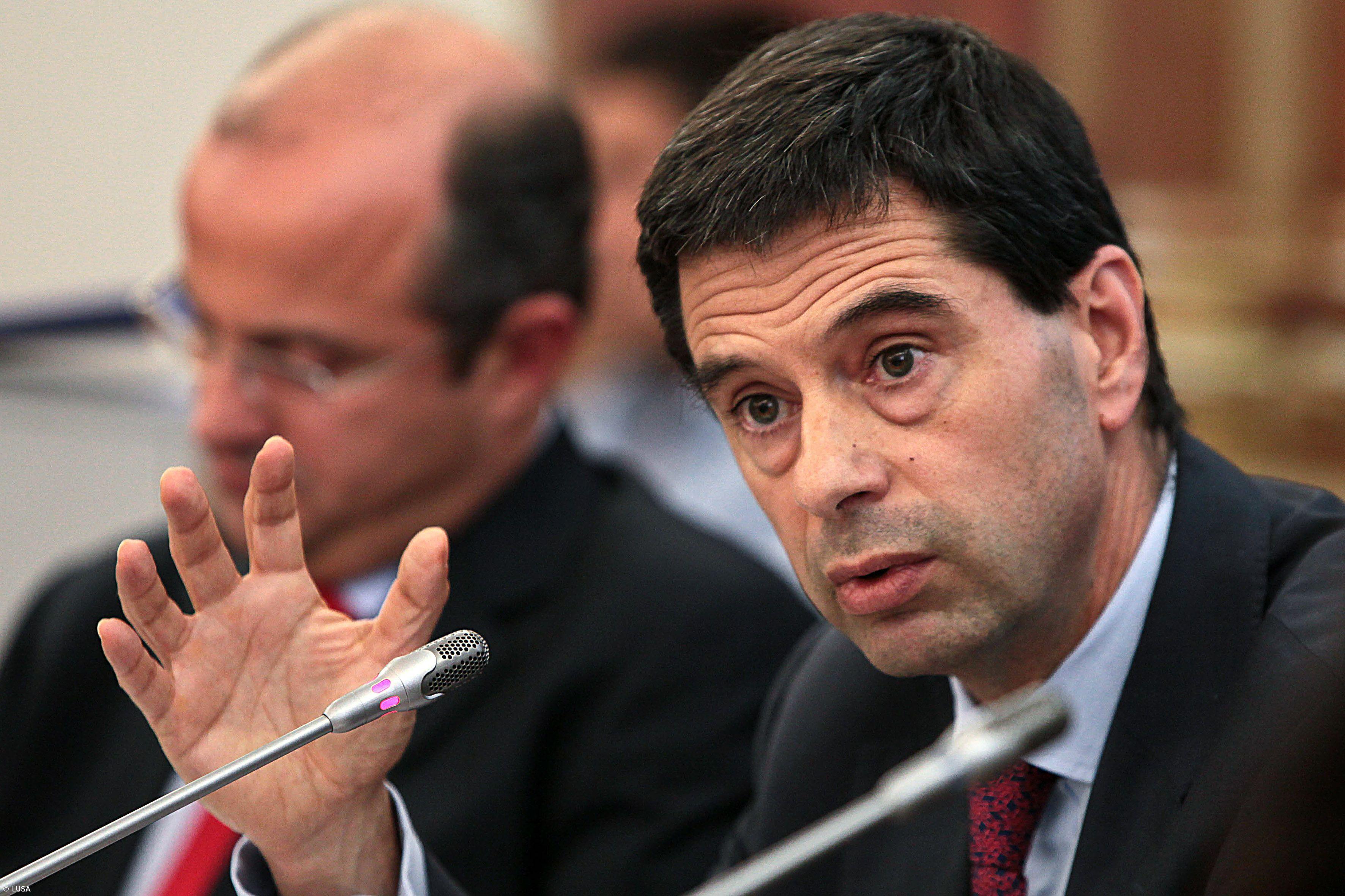 Governo reúne-se com sindicatos da função pública para abordar alterações inscritas no OE2013 – Imagem 1