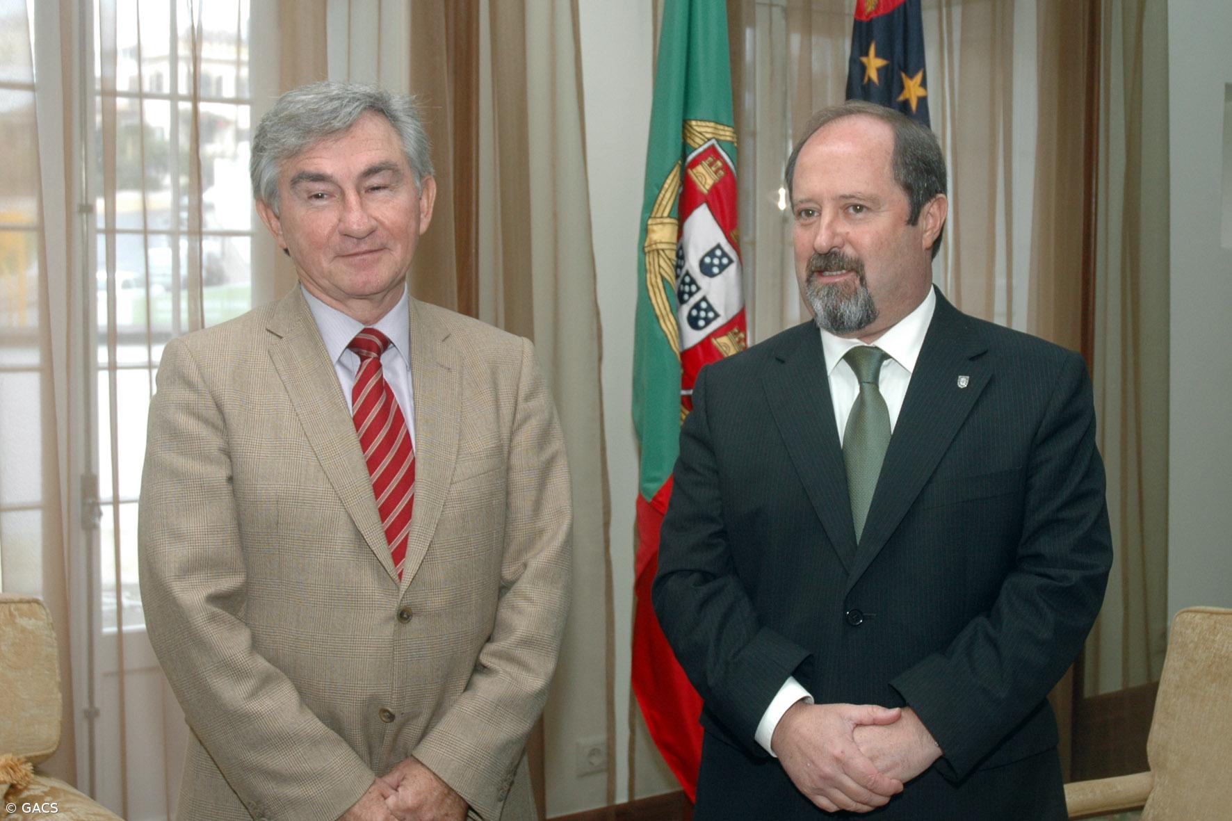 Falta de crédito levou à perda de seis mil empregos na construção civil – Imagem 1