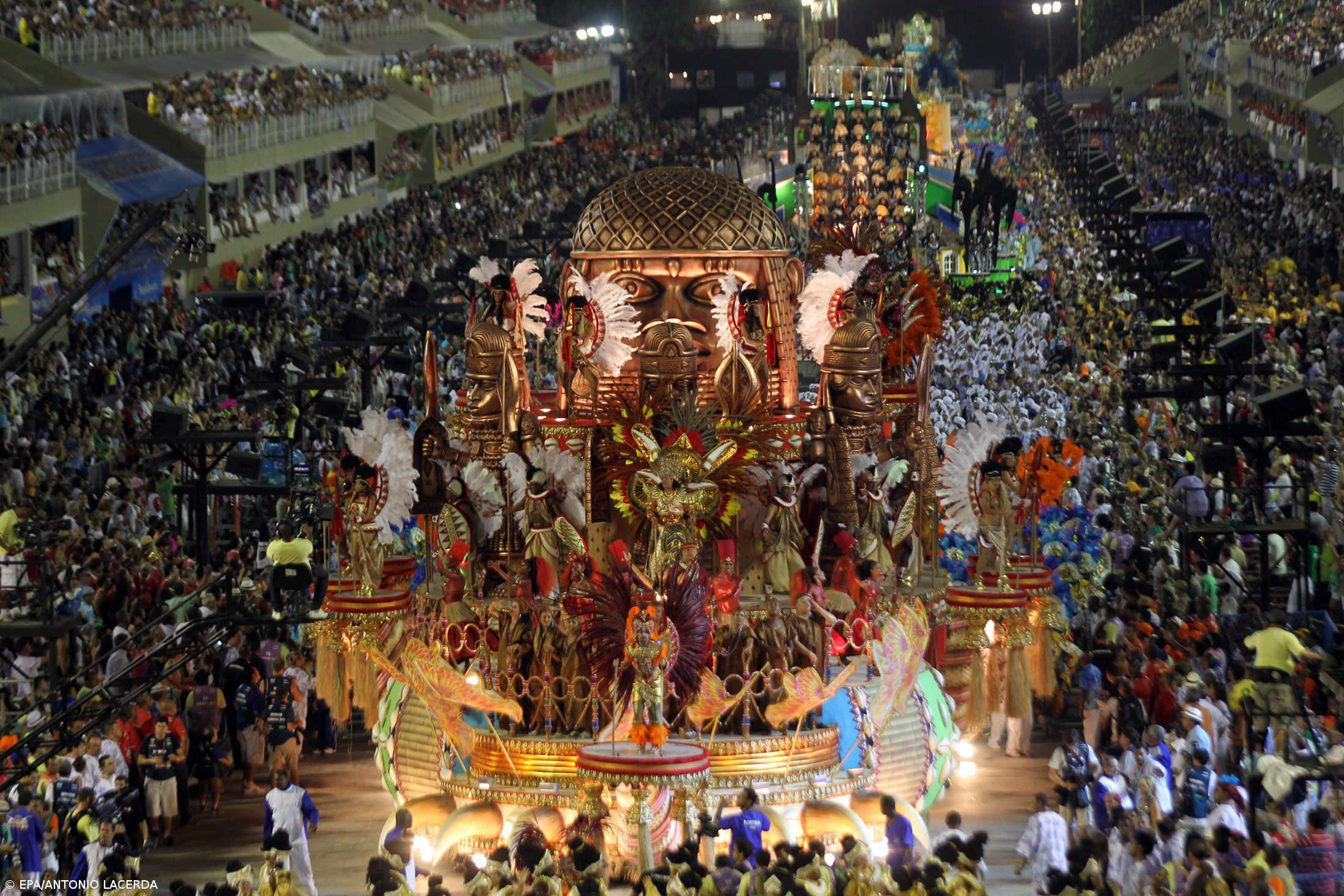 Brasil espera 46 milhões de foliões no primeiro Carnaval com desfiles nas ruas após a pandemia – Imagem 1