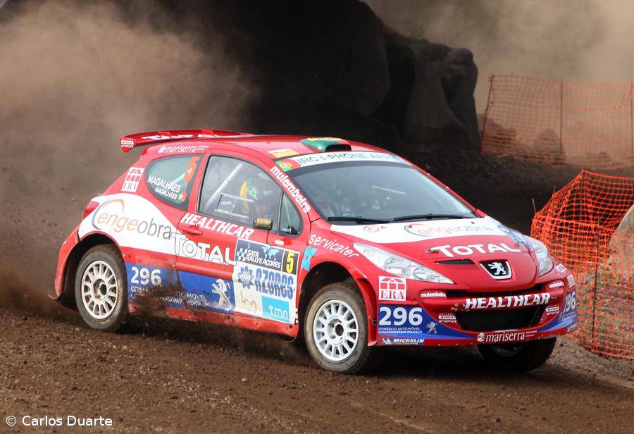 Sete desistências no 'SATA', Magalhães capota nas Feteiras – Imagem 1