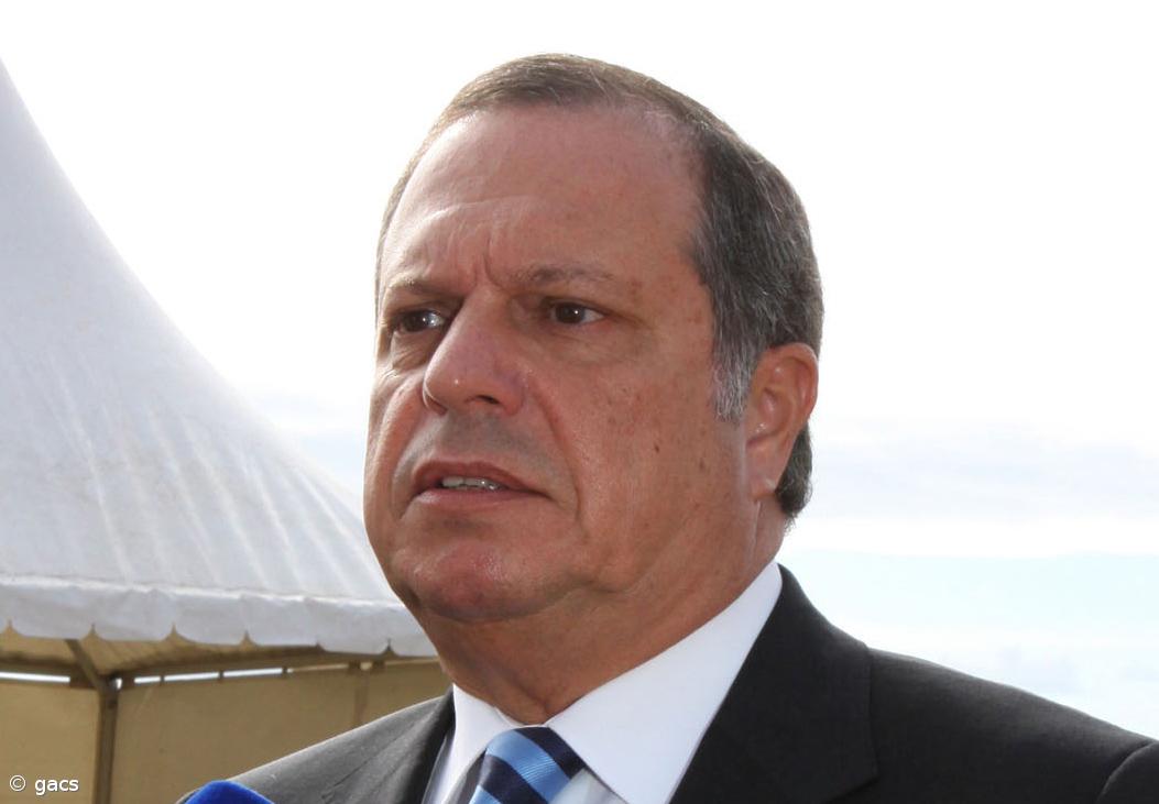 Carlos César espera participar no congresso nacional do PS – Imagem 1