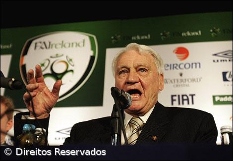  Bobby Robson admite possível fim da carreira – Imagem 1