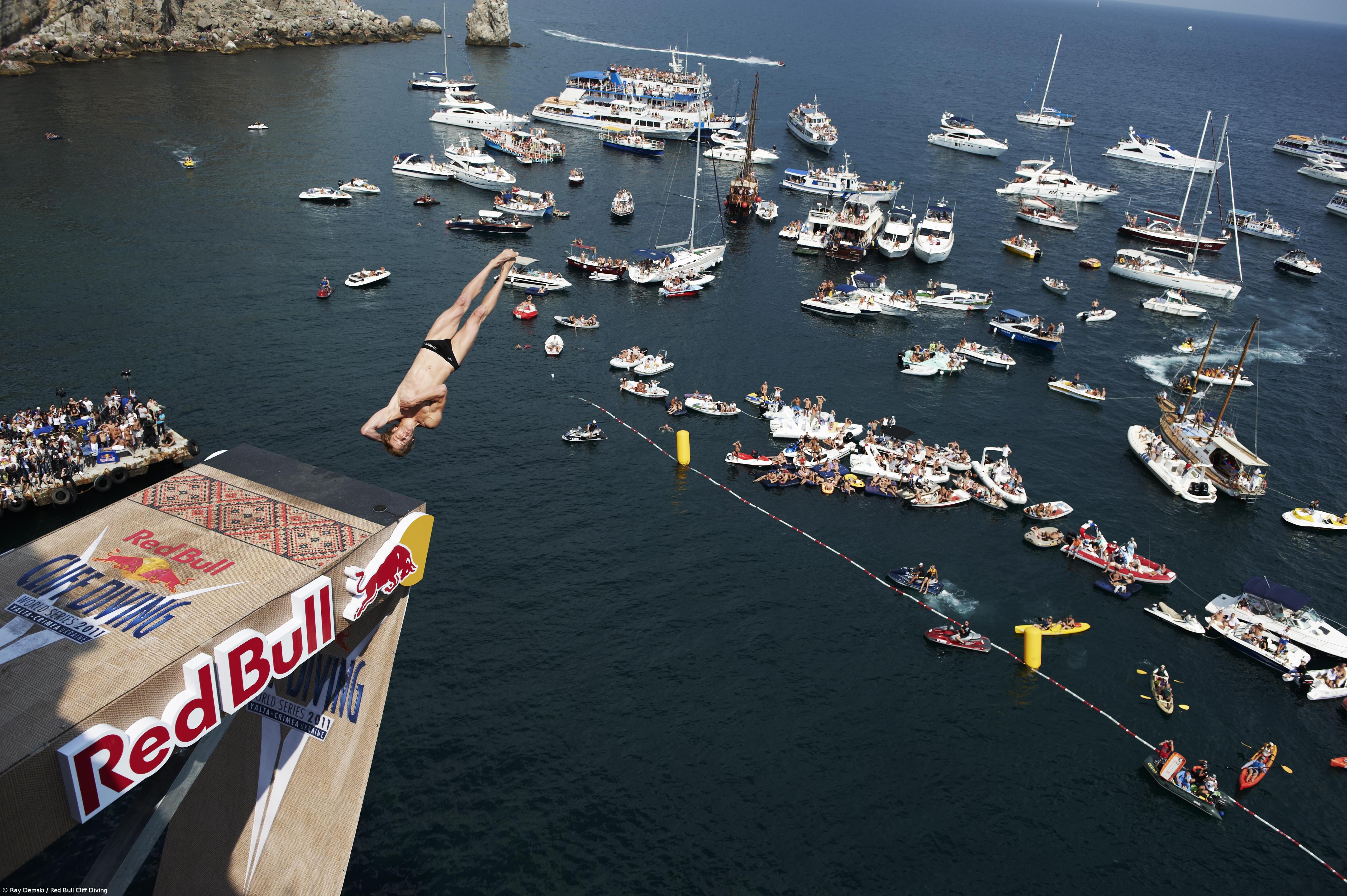 Gary Hunt defende título no Red Bull Cliff Diving – Imagem 1