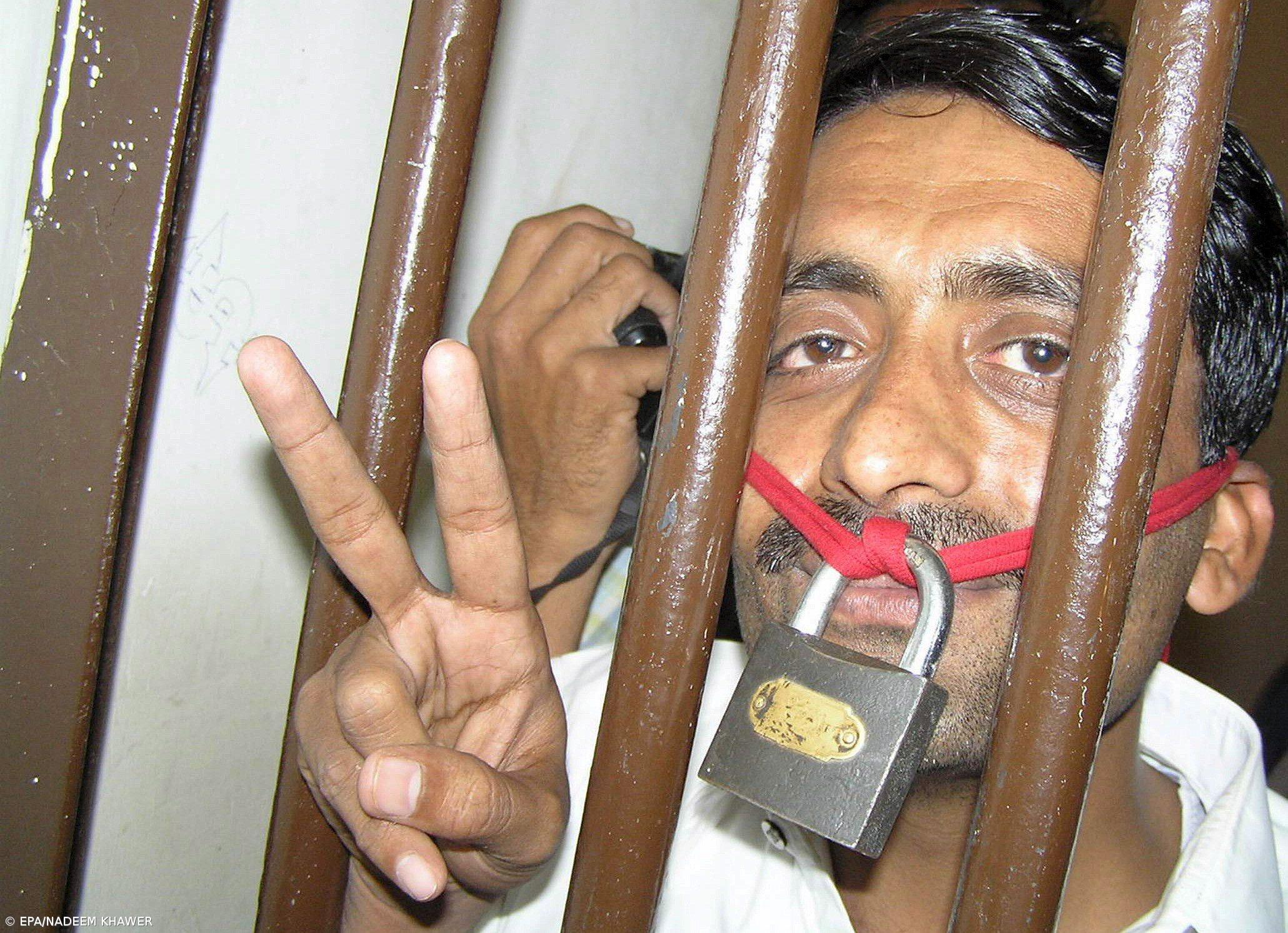 Paquistão anuncia a  libertação de 3400 pessoas – Imagem 1