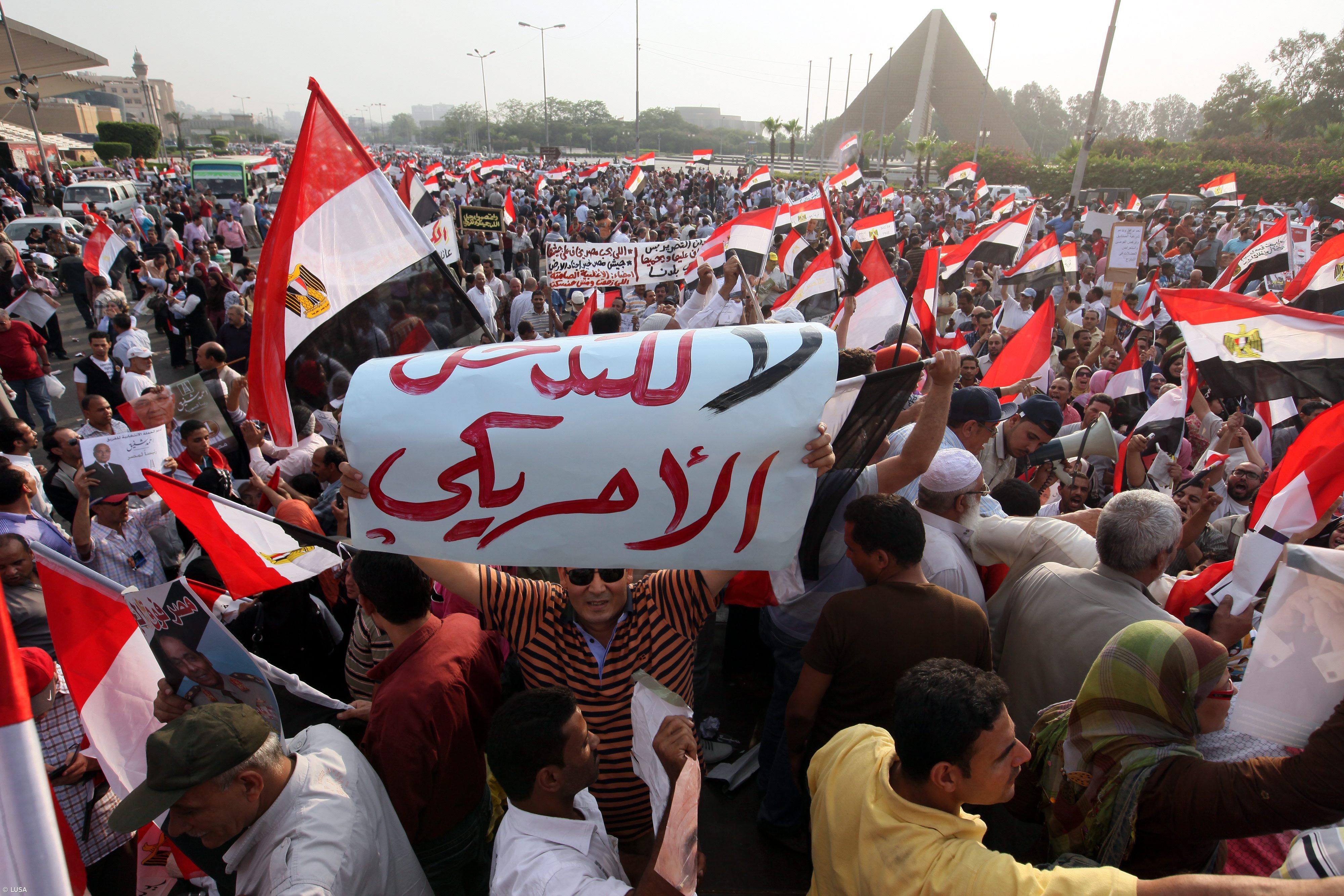 Projeto de Constituição egípcio não protege certos direitos essenciais – Imagem 1