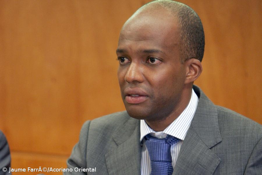 Câmara de Ponta Delgada cede espaço para acolhimento de pessoas sem abrigo – Imagem 1