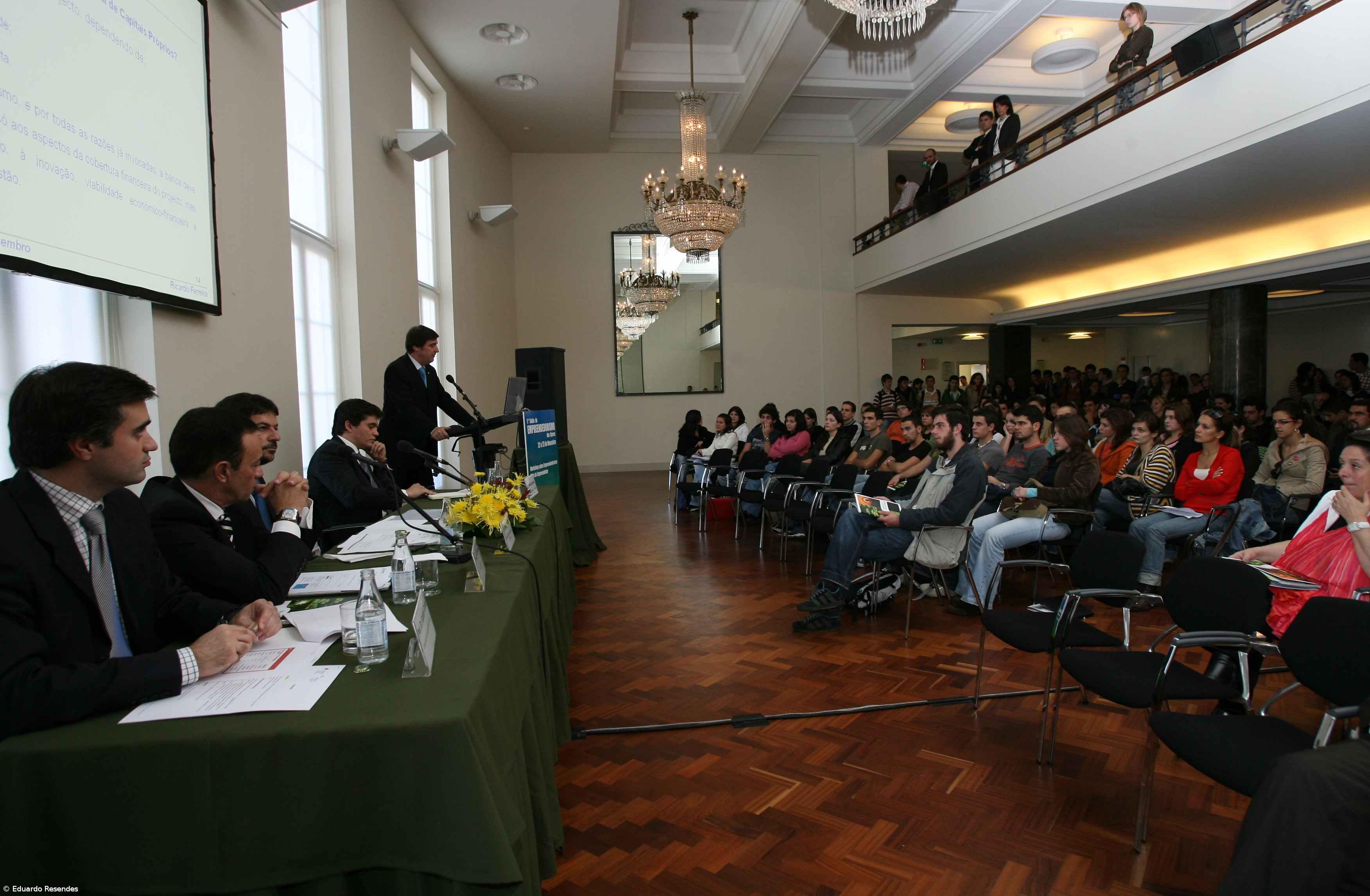 Apoios públicos não bastam para motivar jovens   – Imagem 1