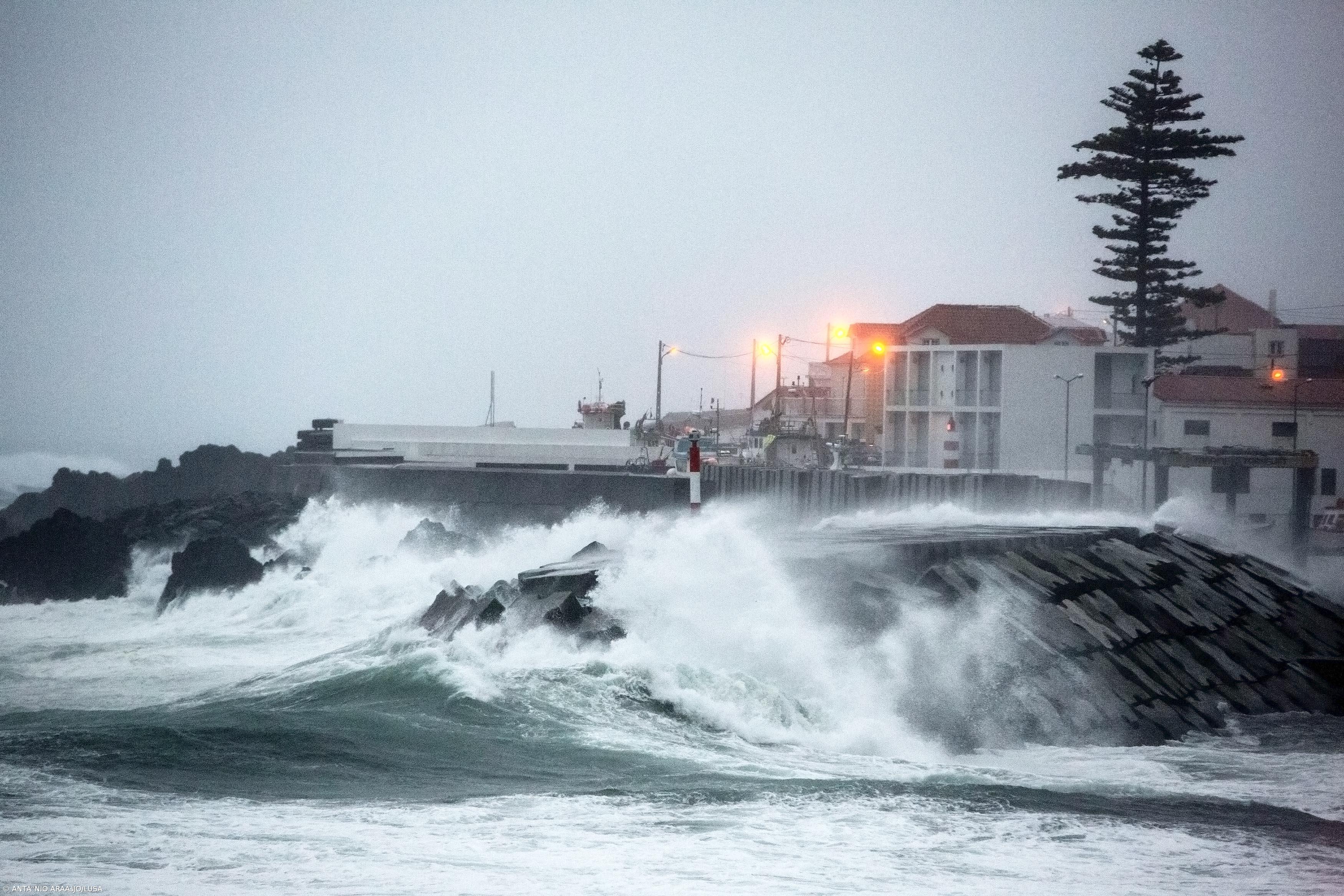 Tempestade "Sebastien" chega aos Açores esta noite como depressão extra-tropical – Imagem 1